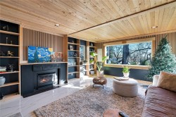 3580 Doncaster Dr  Saanich, BC V8P 3W3