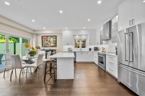 704 Robert Ferrie Drive, Kitchener, ON - Indoor Photo Showing Kitchen With Stainless Steel Kitchen With Upgraded Kitchen