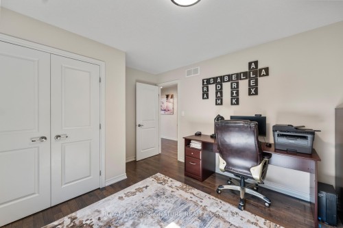 704 Robert Ferrie Drive, Kitchener, ON - Indoor