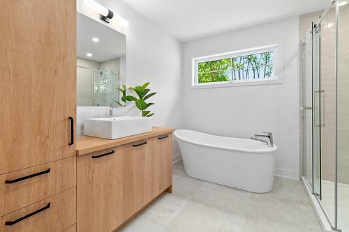 Salle de bains - Allée Du Boisé, Prévost, QC - Indoor Photo Showing Bathroom