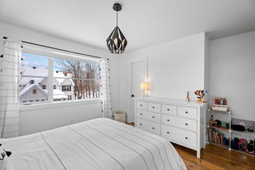 Chambre à coucher - 401 Rue Des Eaux-Vives, Saint-Jérôme, QC - Indoor Photo Showing Bedroom