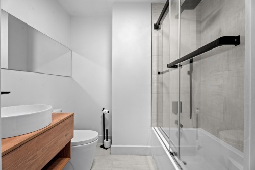 Salle de bains - 401 Rue Des Eaux-Vives, Saint-Jérôme, QC - Indoor Photo Showing Bathroom