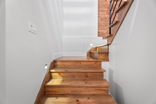 Escalier - 401 Rue Des Eaux-Vives, Saint-Jérôme, QC - Indoor Photo Showing Other Room