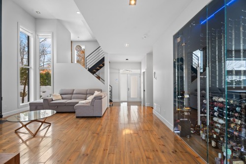 Salon - 401 Rue Des Eaux-Vives, Saint-Jérôme, QC - Indoor