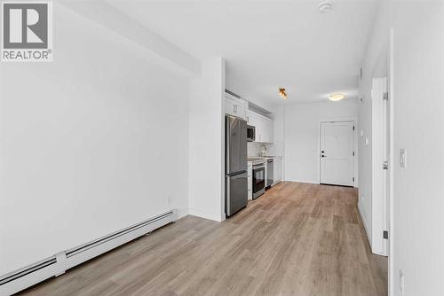 411, 40 Sage Hill Walk Nw, Calgary, AB - Indoor