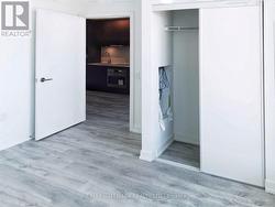 N1113 - 7 GOLDEN LION HEIGHTS  Toronto, ON M6R 2J3