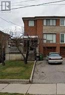 8 RAINSWOOD COURT  Toronto, ON M3M 1G2