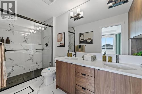 61 Keystone Creek Terrace, Calgary, AB - Indoor Photo Showing Bathroom