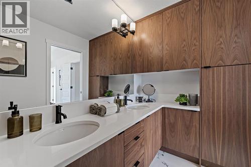 61 Keystone Creek Terrace, Calgary, AB - Indoor Photo Showing Bathroom