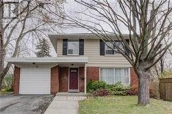 25 LUVERNE AVENUE  Toronto, ON M3H 1R5