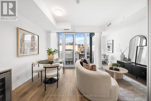 322 - 2020 BATHURST STREET  Toronto, ON M5P 0A6