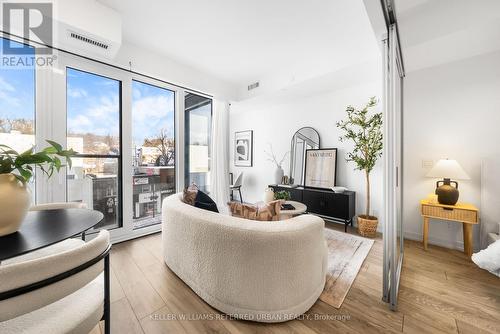 322 - 2020 BATHURST STREET  Toronto, ON M5P 0A6