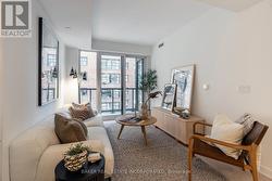 404 - 65 MUTUAL STREET  Toronto, ON M5B 0E5