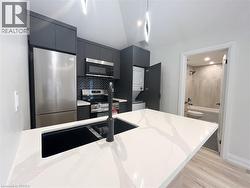 110 DESCHENE Avenue  Hamilton, ON L9A 3K1