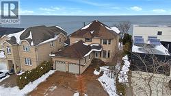 4 LAKESIDE Drive  Stoney Creek, ON L8E 5C1