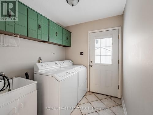 2923 Quetta Mews, Mississauga, ON - Indoor Photo Showing Laundry Room