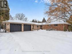 30 CARL CRESCENT  Hamilton, ON L8B 0G5