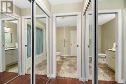 2 x Double closets to bath. - 