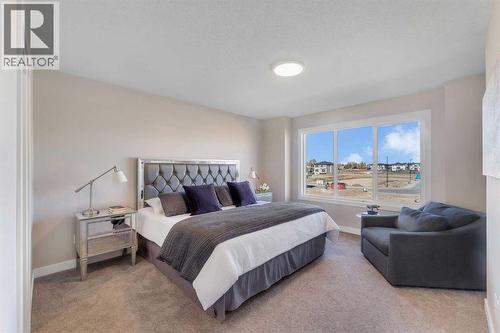 212 Edgefield Bay, Strathmore, AB - Indoor Photo Showing Bedroom