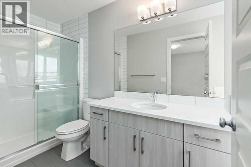 212 Edgefield Bay, Strathmore, AB - Indoor Photo Showing Bathroom