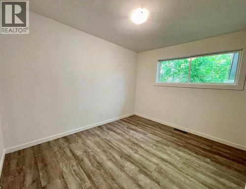 614 7 Avenue, Wainwright, AB - Indoor Photo Showing Other Room