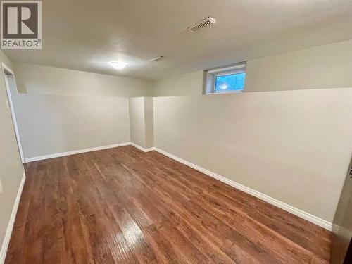 614 7 Avenue, Wainwright, AB - Indoor Photo Showing Other Room