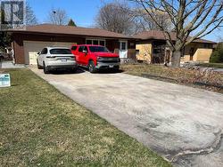 206 LITTLE AVENUE  Barrie, ON L4N 6L1