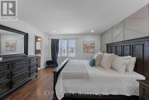 203 Grovehill Crescent, Kitchener, ON - Indoor Photo Showing Bedroom