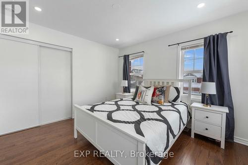 203 Grovehill Crescent, Kitchener, ON - Indoor Photo Showing Bedroom