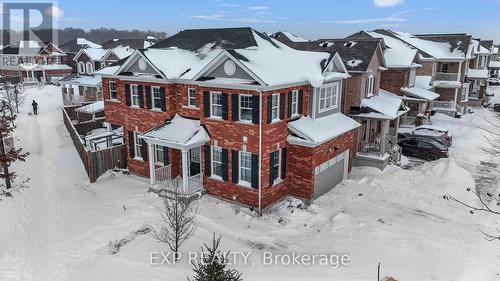 203 Grovehill Crescent, Kitchener, ON - Outdoor With Facade
