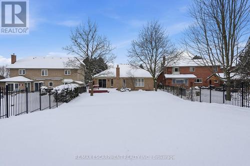 2320 Homer Drive, Burlington, ON - Outdoor