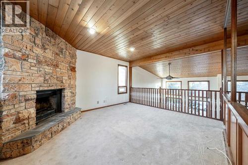 40 Edforth Road Nw, Calgary, AB - Indoor With Fireplace