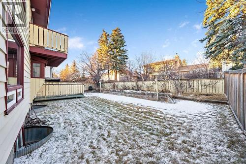 40 Edforth Road Nw, Calgary, AB - Outdoor With Balcony