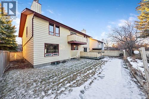 40 Edforth Road Nw, Calgary, AB - Outdoor