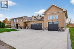 74 GREEN MOUNTAIN Road E  Stoney Creek, ON L8J 2W4