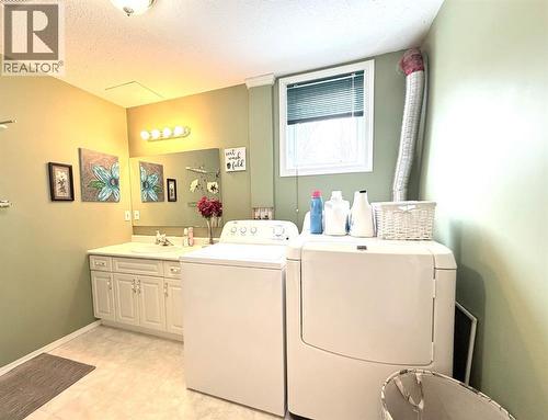 4006 65 Avenue, Lloydminster, AB - Indoor Photo Showing Laundry Room