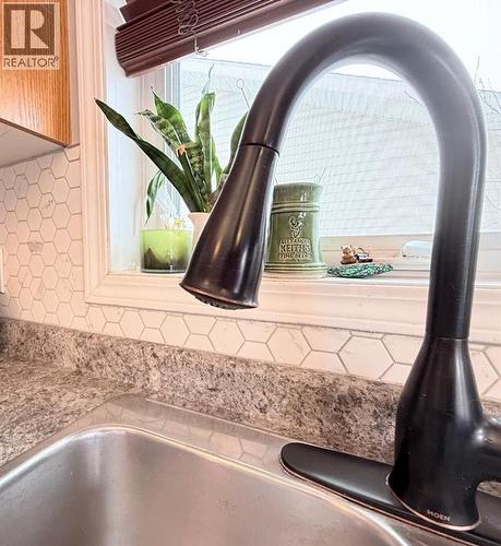 4006 65 Avenue, Lloydminster, AB - Indoor Photo Showing Kitchen