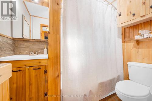 521 Fuller Road, Centre Hastings, ON - Indoor Photo Showing Bathroom