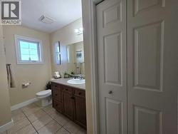 Main Bathroom - 