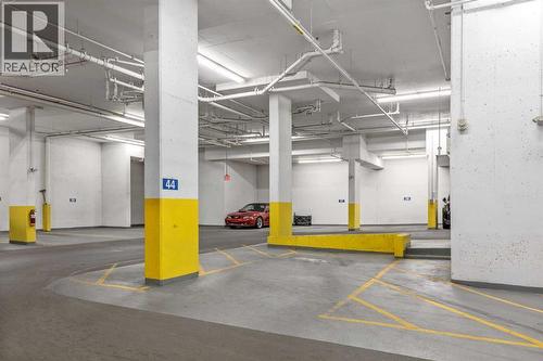 105, 121 Quarry Way Se, Calgary, AB - Indoor