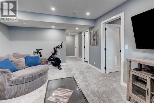 162 Somerside Crescent Sw, Calgary, AB - Indoor