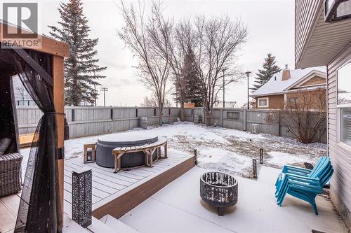 162 Somerside Crescent Sw, Calgary, AB - Outdoor