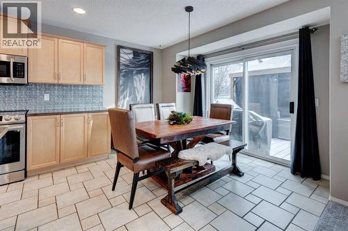 162 Somerside Crescent Sw, Calgary, AB - Indoor