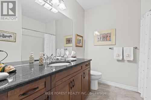 111 - 2250 Buroak Drive, London North (North S), ON - Indoor Photo Showing Bathroom
