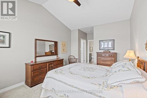 111 - 2250 Buroak Drive, London North (North S), ON - Indoor Photo Showing Bedroom