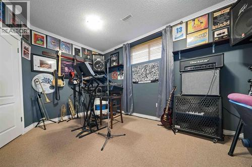 110 Redcliff Way Sw, Redcliff, AB - Indoor