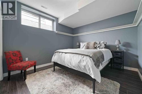 110 Redcliff Way Sw, Redcliff, AB - Indoor Photo Showing Bedroom