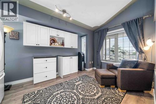 110 Redcliff Way Sw, Redcliff, AB - Indoor