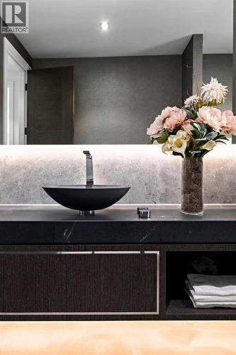 25 Posthill Drive Sw, Calgary, AB - Indoor