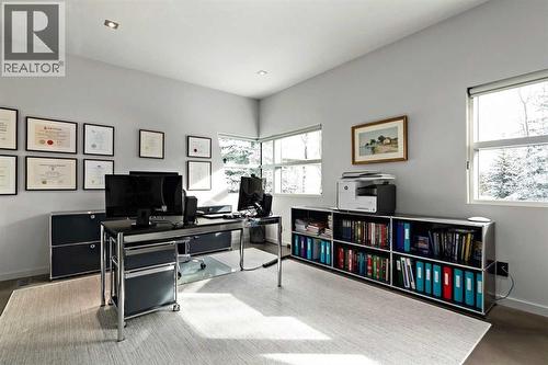 25 Posthill Drive Sw, Calgary, AB - Indoor